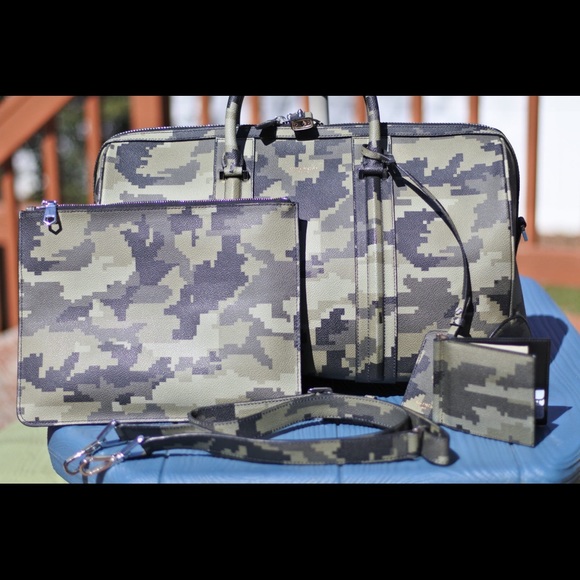 GIVENCHY Camo Weekend Lucrezia Digital Set digital - Picture 5 of 16